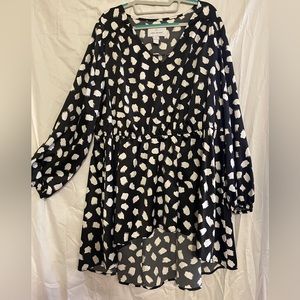 Lane Bryant satin-like long sleeve high low top size 20